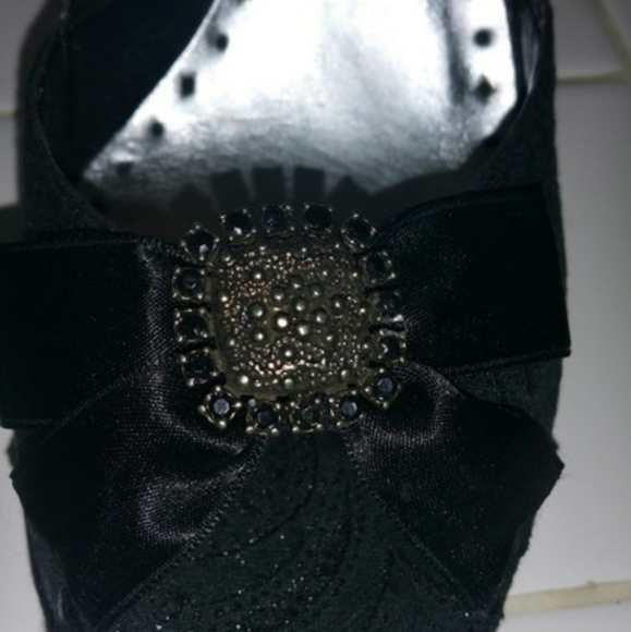 BCBGirls Shoes - Picture 3 of 6